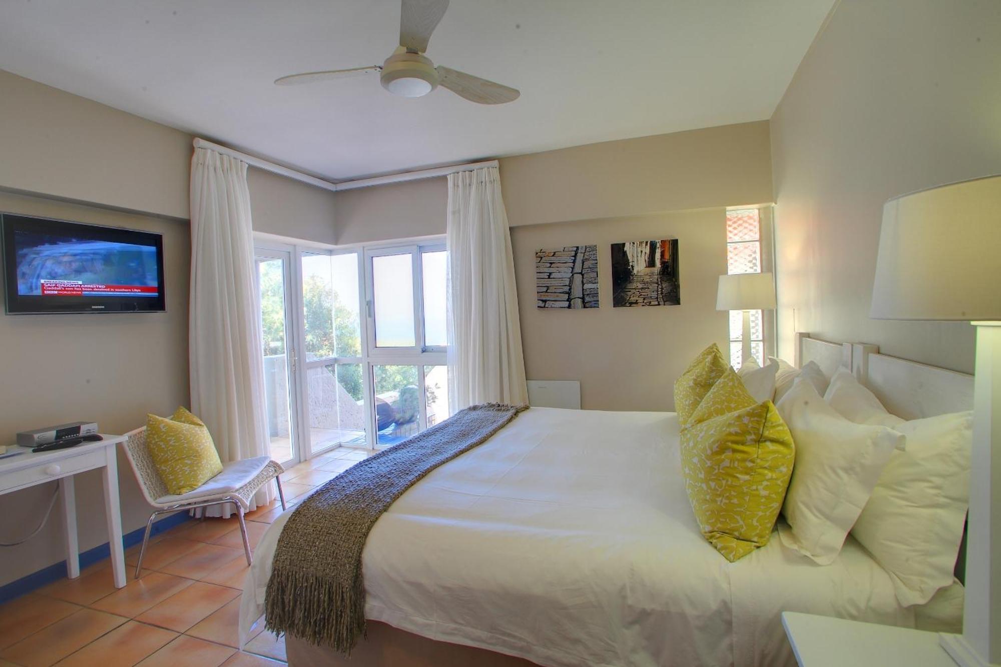 Periwinkle Lodge Guest House Plettenberg Bay Bagian luar foto