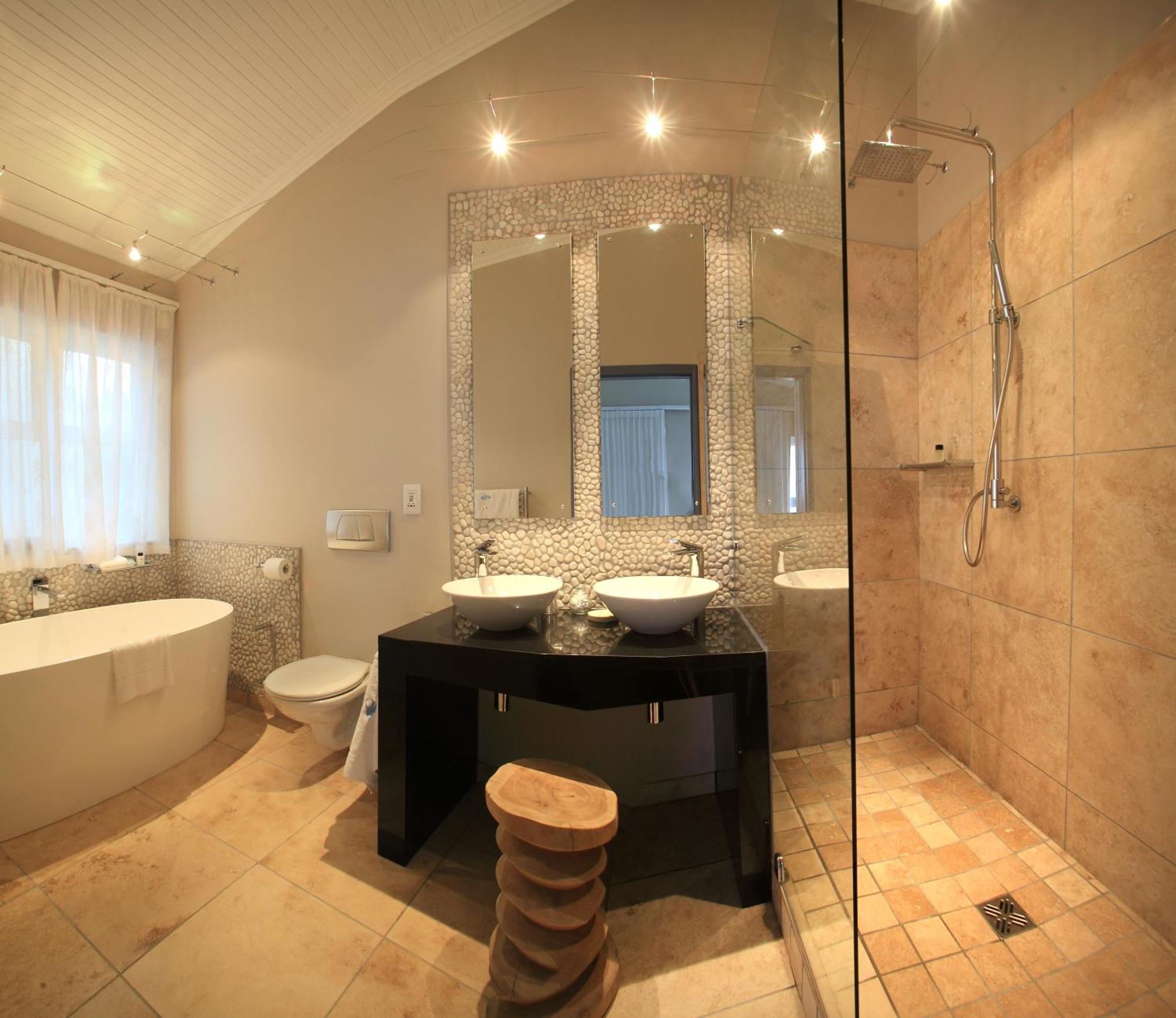 Periwinkle Lodge Guest House Plettenberg Bay Bagian luar foto